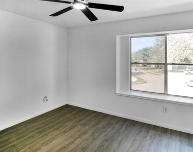 511 Chaseway Drive - Photo Thumbnail 19