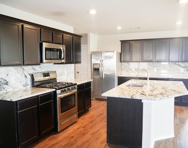 13918 Nicolet Arbor Lane - Photo Thumbnail 11