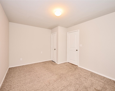 13918 Nicolet Arbor Lane - Photo Thumbnail 30