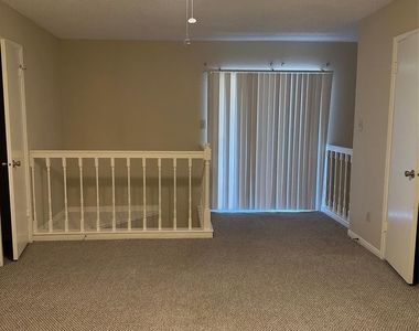 2121 Hepburn Street - Photo Thumbnail 6