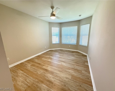 9723 Heatherstone Lake Court - Photo Thumbnail 19