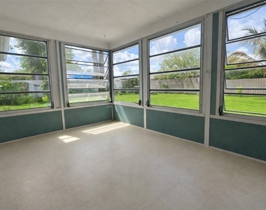 424 Cactus Circle - Photo Thumbnail 17