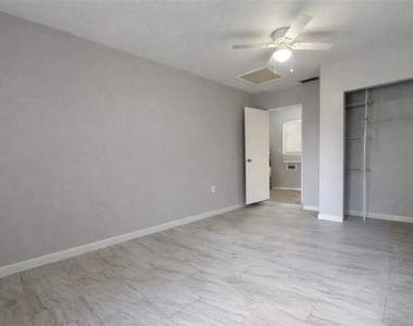 424 Cactus Circle - Photo Thumbnail 14