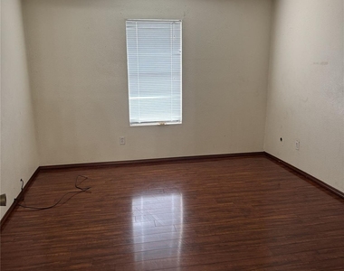 6161 Reims Road - Photo Thumbnail 7