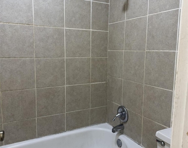 6161 Reims Road - Photo Thumbnail 10
