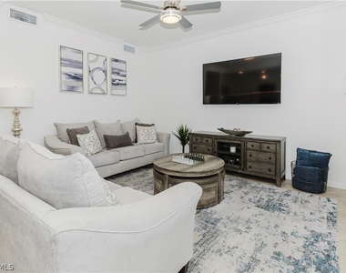 6034 National Boulevard - Photo Thumbnail 3