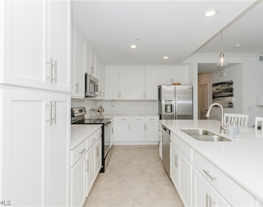 6034 National Boulevard - Photo Thumbnail 5