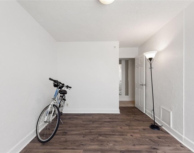 3315 58th Avenue S - Photo Thumbnail 15