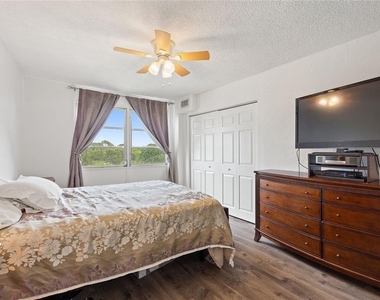 3315 58th Avenue S - Photo Thumbnail 11