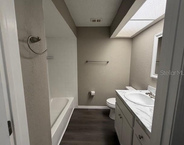 4400 Millwood Road - Photo Thumbnail 11