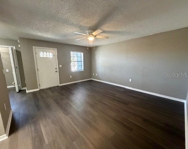4400 Millwood Road - Photo Thumbnail 4