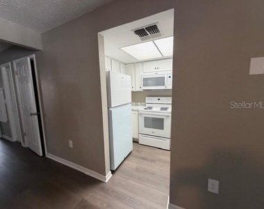 4400 Millwood Road - Photo Thumbnail 7
