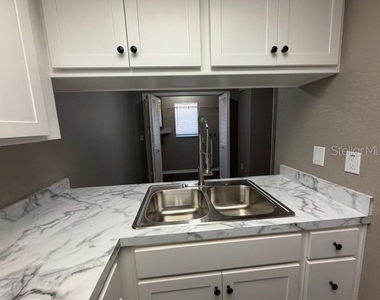 4400 Millwood Road - Photo Thumbnail 9