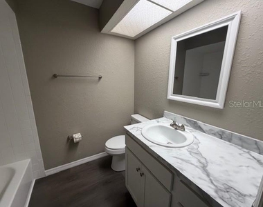 4400 Millwood Road - Photo Thumbnail 12