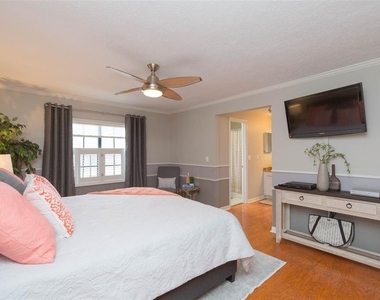 702 W Bay Street - Photo Thumbnail 14