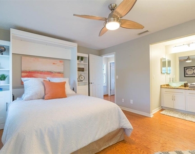 702 W Bay Street - Photo Thumbnail 20