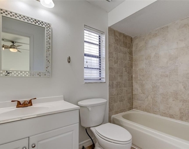 7604 S Sherrill Street - Photo Thumbnail 12