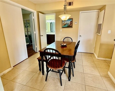 441 Fountainhead Circle - Photo Thumbnail 3