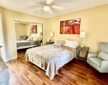 441 Fountainhead Circle - Photo Thumbnail 7