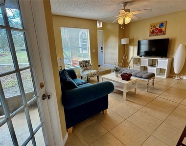 441 Fountainhead Circle - Photo Thumbnail 2