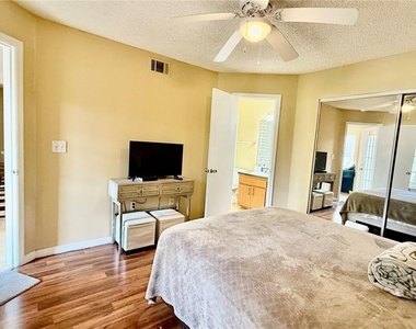 441 Fountainhead Circle - Photo Thumbnail 8