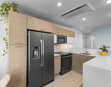 1511 Ponce De Leon Avenue - Photo Thumbnail 4