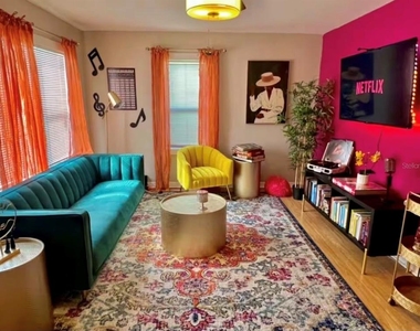 5003 Adanson Street - Photo Thumbnail 10