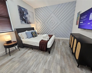 2075 Jewell Avenue - Photo Thumbnail 29
