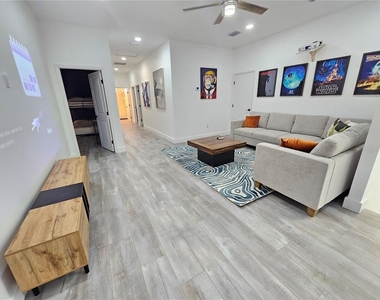 2075 Jewell Avenue - Photo Thumbnail 13
