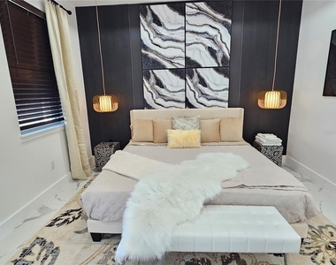 2075 Jewell Avenue - Photo Thumbnail 54