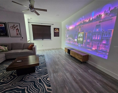 2075 Jewell Avenue - Photo Thumbnail 32
