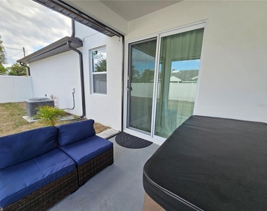 2075 Jewell Avenue - Photo Thumbnail 63