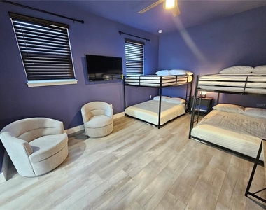 2075 Jewell Avenue - Photo Thumbnail 43