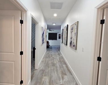 2075 Jewell Avenue - Photo Thumbnail 26