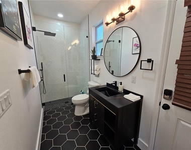 2075 Jewell Avenue - Photo Thumbnail 50