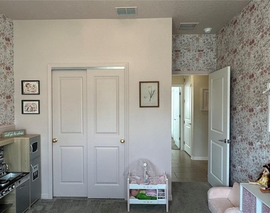 751 Staffora Street - Photo Thumbnail 4