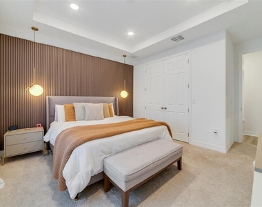 2224 Celebration Boulevard - Photo Thumbnail 4