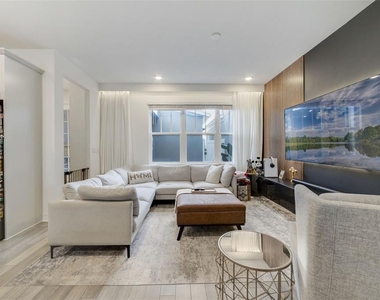 2224 Celebration Boulevard - Photo Thumbnail 15