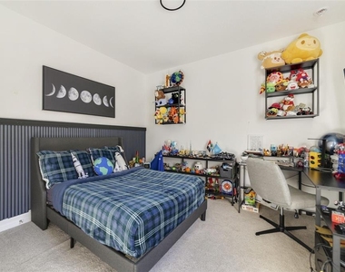 2224 Celebration Boulevard - Photo Thumbnail 11