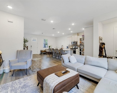 2224 Celebration Boulevard - Photo Thumbnail 17