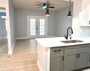 14341 Fredricksburg Drive - Photo Thumbnail 3