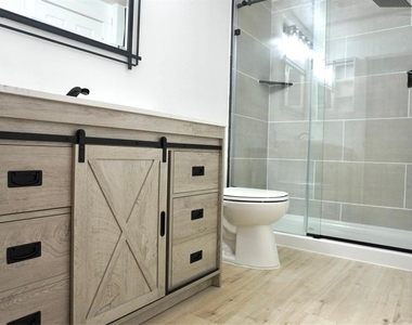 14341 Fredricksburg Drive - Photo Thumbnail 6