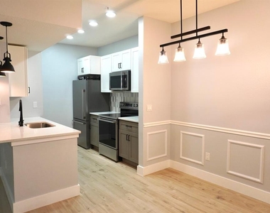 14341 Fredricksburg Drive - Photo Thumbnail 5