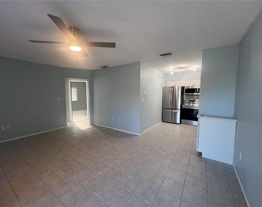 810 Kings Court - Photo Thumbnail 2