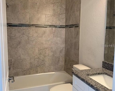 266 Rockwood Street Nw - Photo Thumbnail 4
