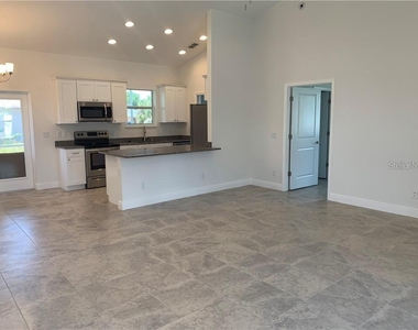 266 Rockwood Street Nw - Photo Thumbnail 1