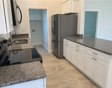 266 Rockwood Street Nw - Photo Thumbnail 3