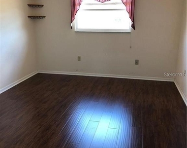 27082 Adams Street - Photo Thumbnail 4