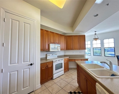 98 Vivante Boulevard - Photo Thumbnail 31