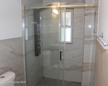 335 Phelps Street - Photo Thumbnail 10